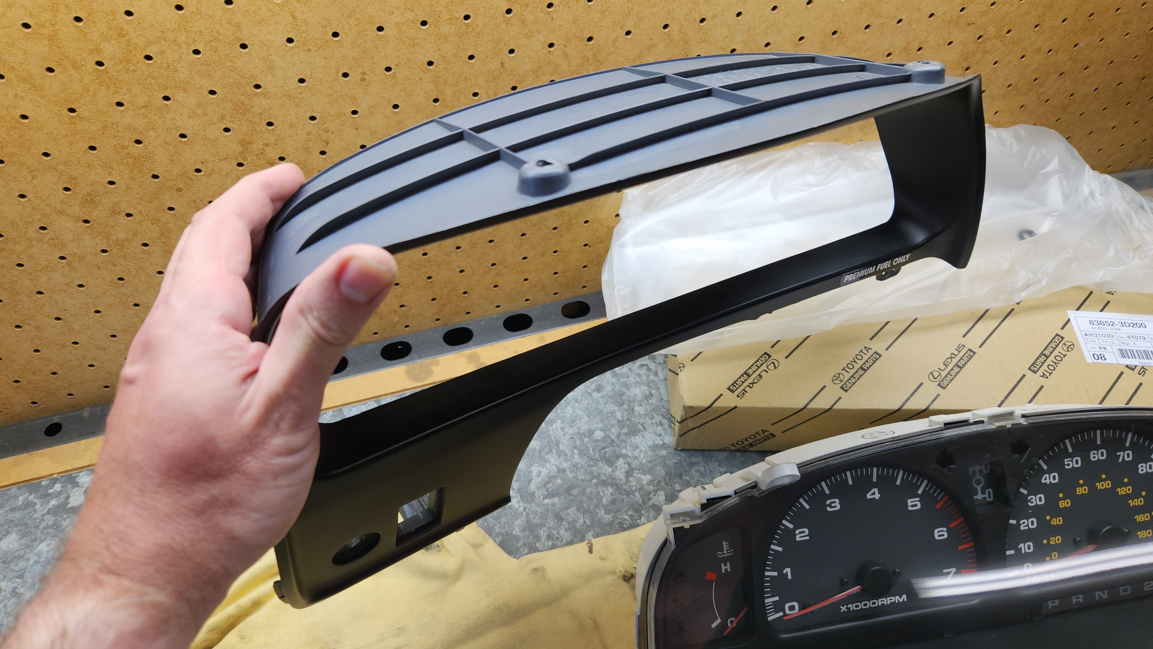 comb_meter_bezel_gray.jpg